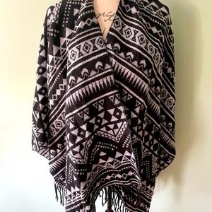 Women’s Black & Grey Shawl/Poncho